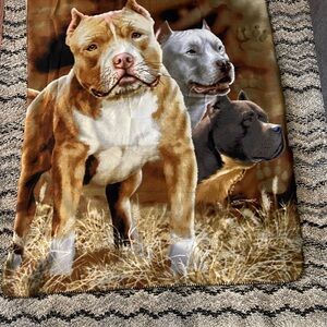 Cozy Fleece Blanket with Brown and White Dogs Design